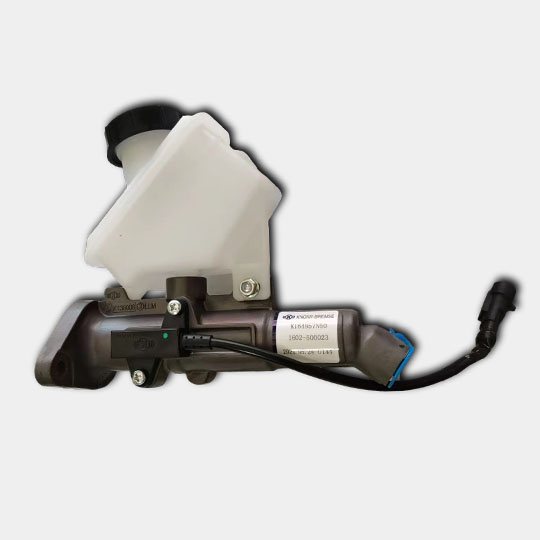 Heavy Duty Truck Parts Clutch Master Cylinder K164957N50 5801493723 1602-500023 for IVCEO